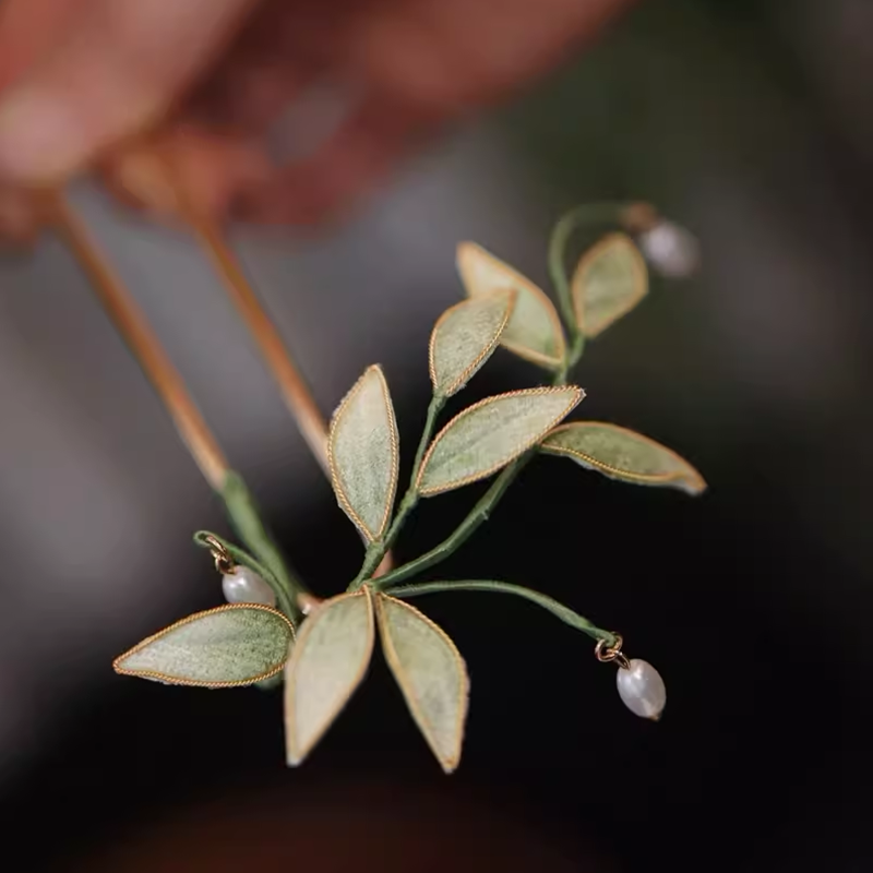 Handcrafted Chinese Style Bamboo Leaf Hairpin