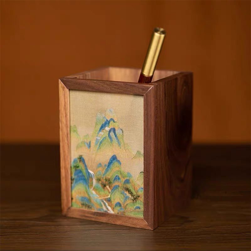 Suzhou Embroidery Brush Pot