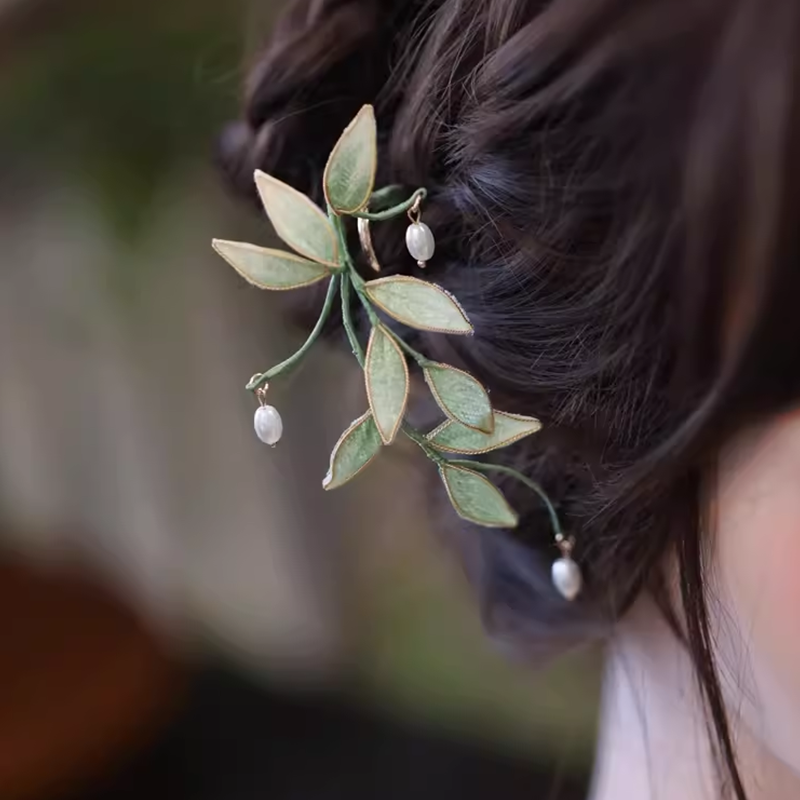 Handcrafted Chinese Style Bamboo Leaf Hairpin