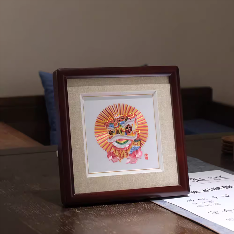 Cantonese Embroidery "Lion Dance" Handicraft