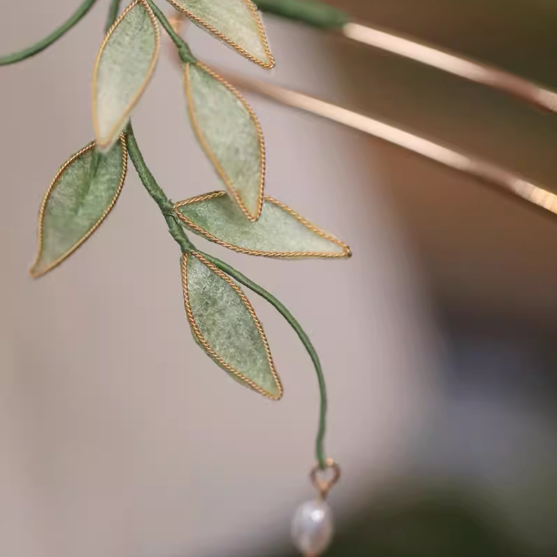 Handcrafted Chinese Style Bamboo Leaf Hairpin